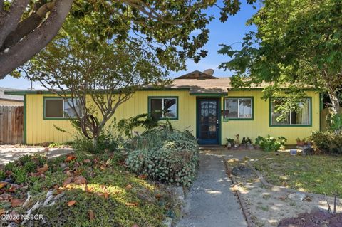 Photo of 502 E Chestnut Avenue, Lompoc, CA 93436 (MLS # 26001513)