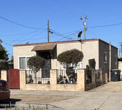 Photo of 611 S Thornburg Street, Santa Maria, CA 93458 (MLS # 26001501)