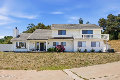 Photo of 5620 Oakhill Drive, Santa Maria, CA 93455 (MLS # 26001081)
