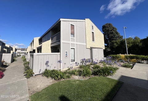 Photo of 1311 W Cypress Avenue #B1, Lompoc, CA 93436 (MLS # 26001259)