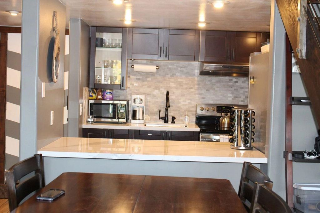 Photo of 2289 Sierra Nevada Road #F11, Mammoth Lakes, CA 93546 (MLS # 250360)