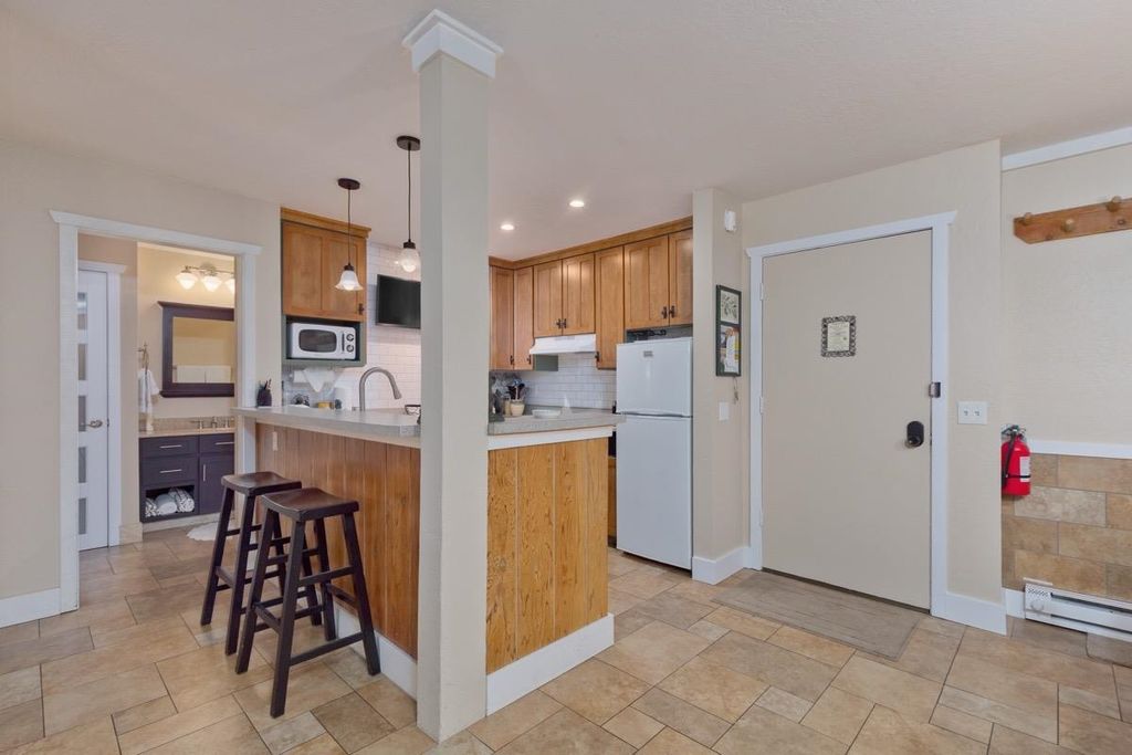 Photo of 3253 Meridian Blvd #E-7, Mammoth Lakes, CA 93546 (MLS # 250734)