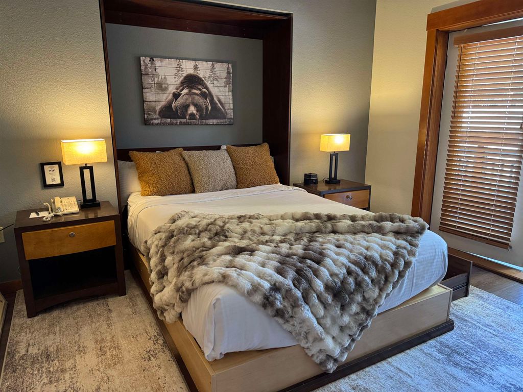 Photo of 6201 Minaret Road #2101, Mammoth Lakes, CA 93546 (MLS # 240756)