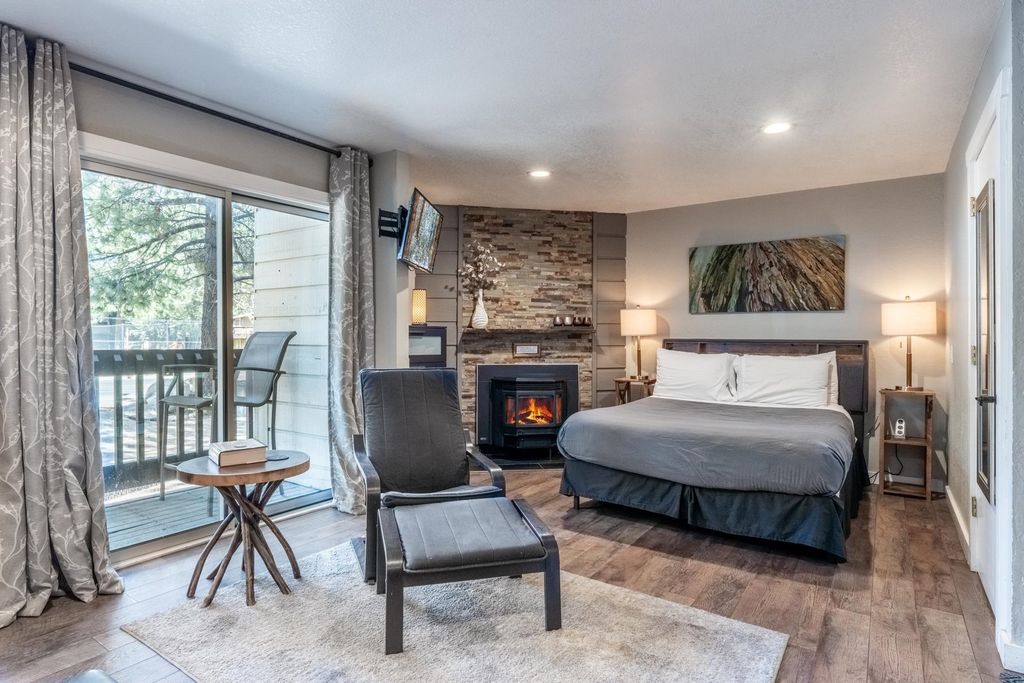 Photo of 2289 Sierra Nevada Rd F3 #F3, Mammoth Lakes, CA 93546 (MLS # 250572)