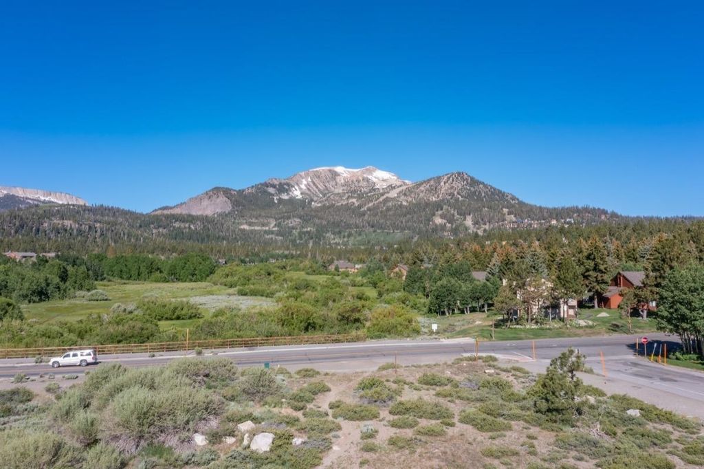 Photo of 2 Meadow Ln #01, Mammoth Lakes, CA 93546 (MLS # 250468)