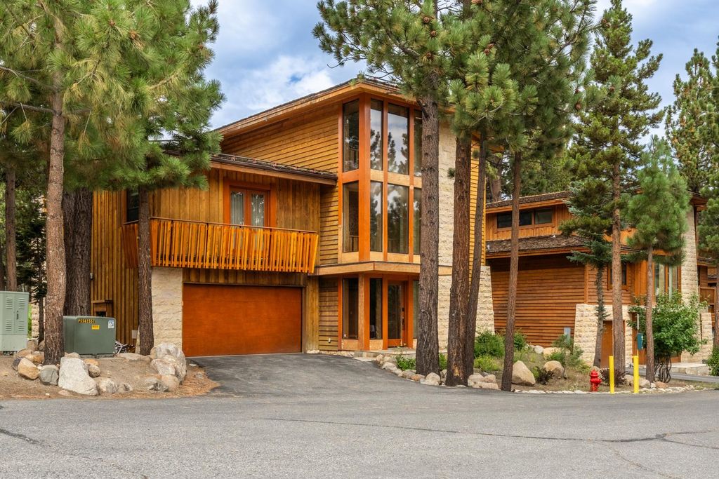 Photo of 480 Obsidian Pl #5.06, Mammoth Lakes, CA 93546 (MLS # 250649)