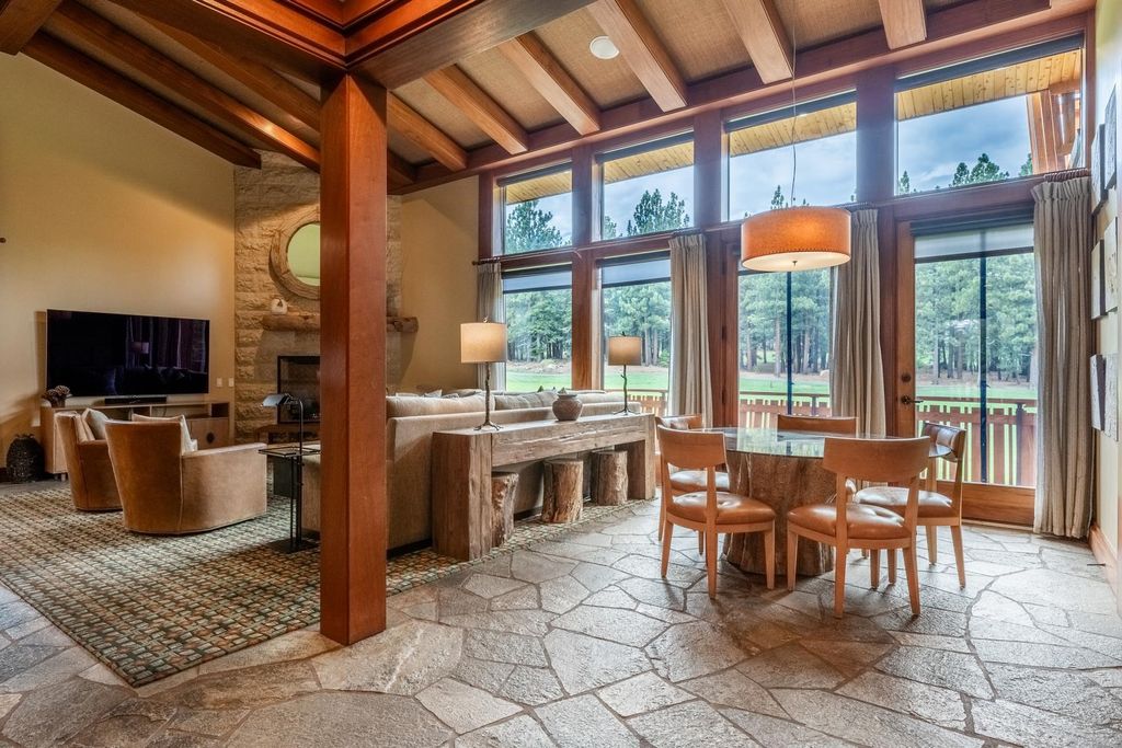 Photo of 480 Obsidian Pl #5.06, Mammoth Lakes, CA 93546 (MLS # 250649)