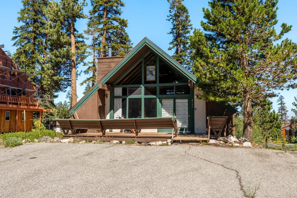 Photo of 2131 Forest Trl, Mammoth Lakes, CA 93546 (MLS # 250548)
