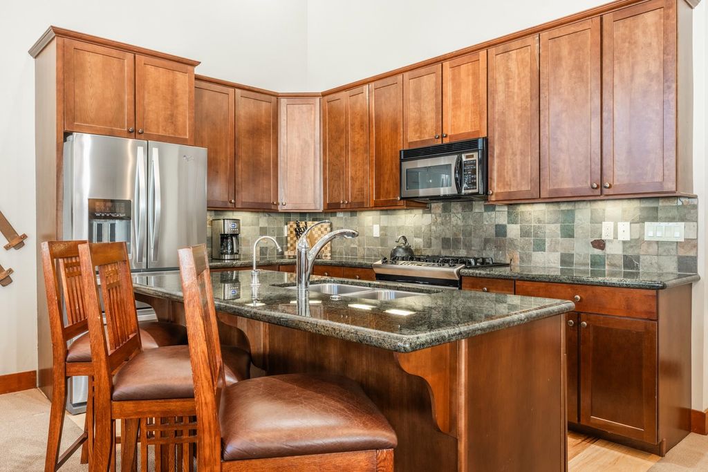 Photo of 125 Davison #2 Rd, Mammoth Lakes, CA 93546 (MLS # 250209)
