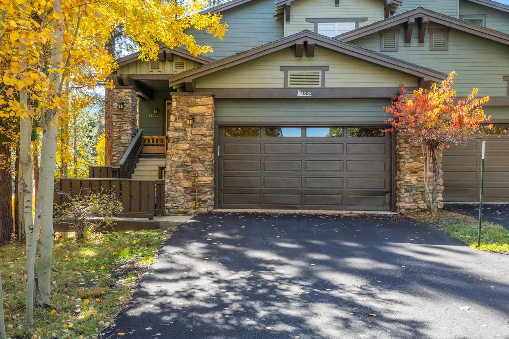 Photo of 1035 SIERRA STAR PARKWAY #1035, Mammoth Lakes, CA 93546 (MLS # 250731)