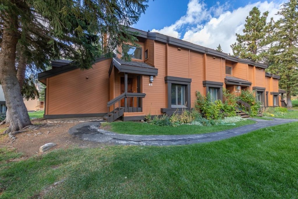 Photo of 61 Gold Hill #61, Mammoth Lakes, CA 93546 (MLS # 250699)