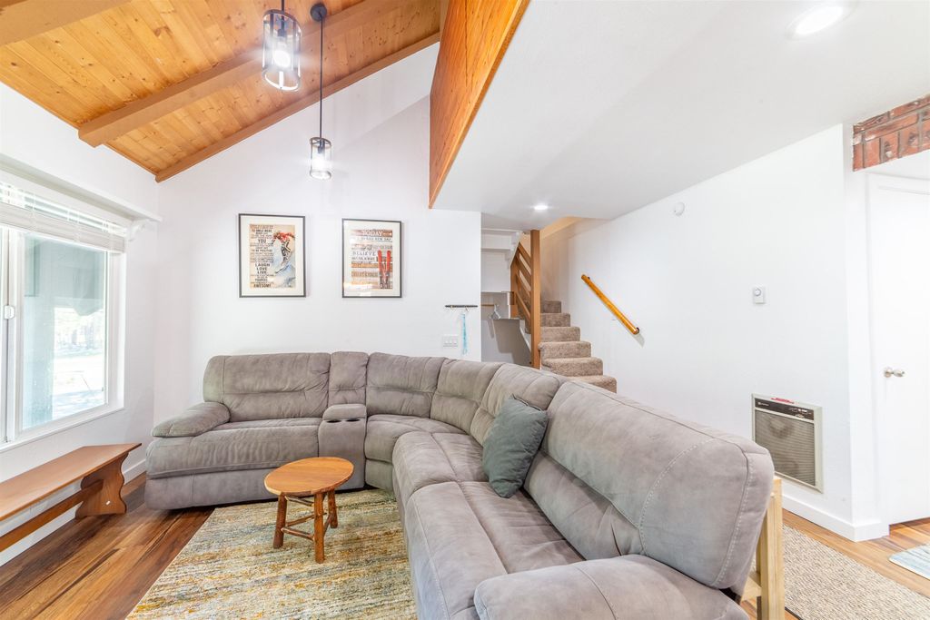 Photo of 526 Lupin Street #205, Mammoth Lakes, CA 93546 (MLS # 250273)