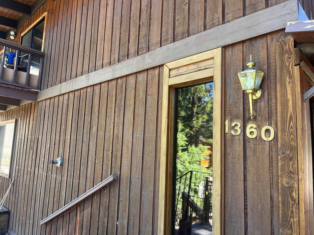 Photo of 1360 Forest Trl, Mammoth Lakes, CA 93546 (MLS # 250556)