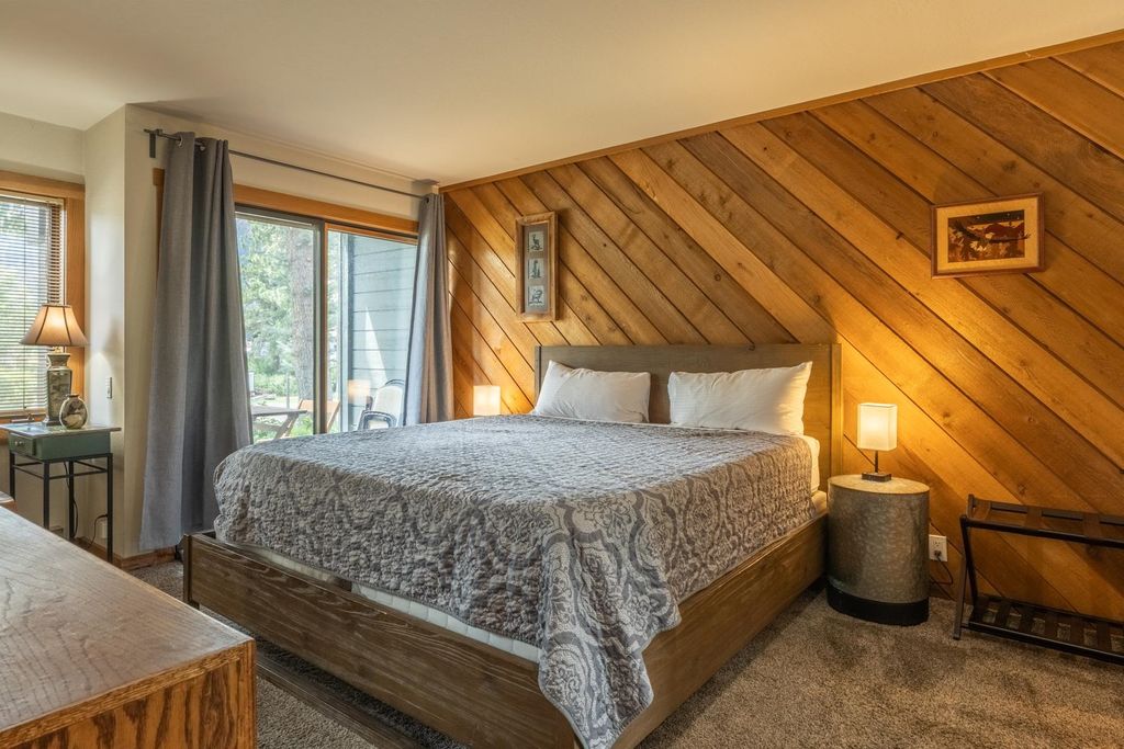 Photo of 481 Snowcreek Road #481, Mammoth Lakes, CA 93546 (MLS # 250612)