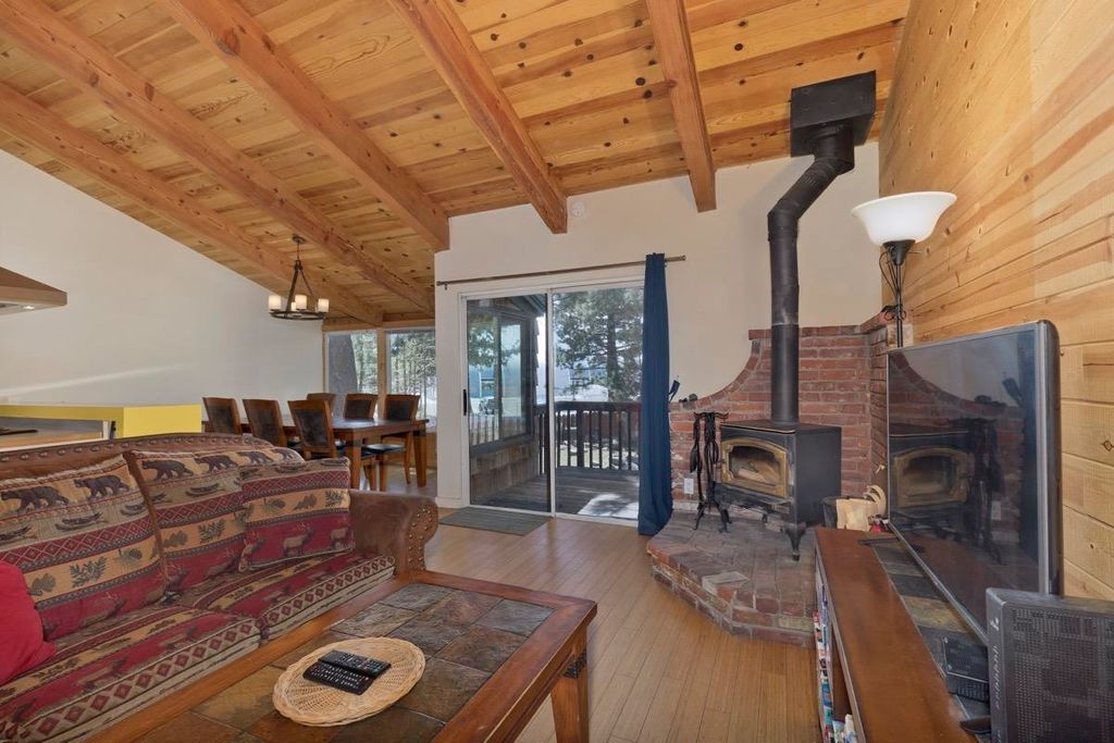 Photo of 3199 Chateau Rd 22 #22, Mammoth Lakes, CA 93546 (MLS # 250210)