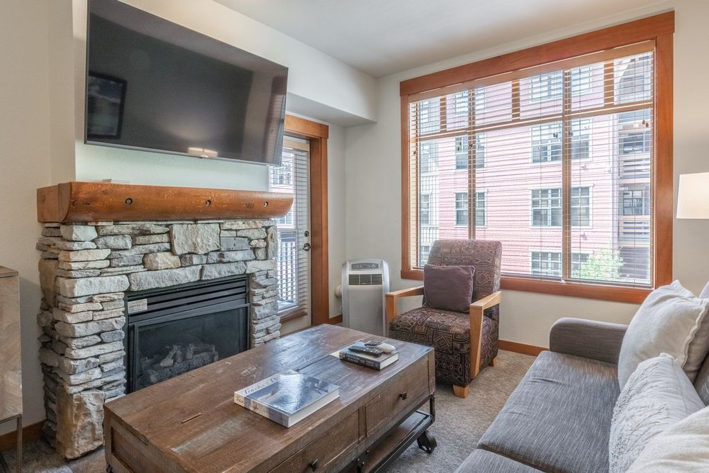 Photo of 6201 Minaret #2306 Rd, Mammoth Lakes, CA 93546 (MLS # 250669)