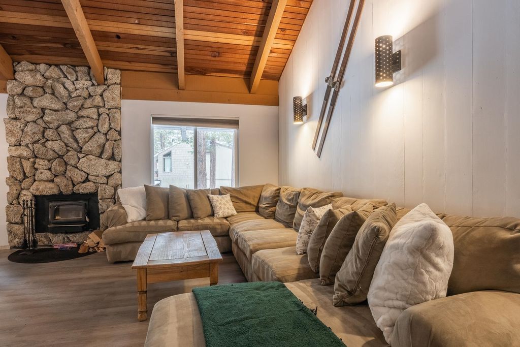 Photo of 2113 Meridian Blvd #180, Mammoth Lakes, CA 93546 (MLS # 250264)