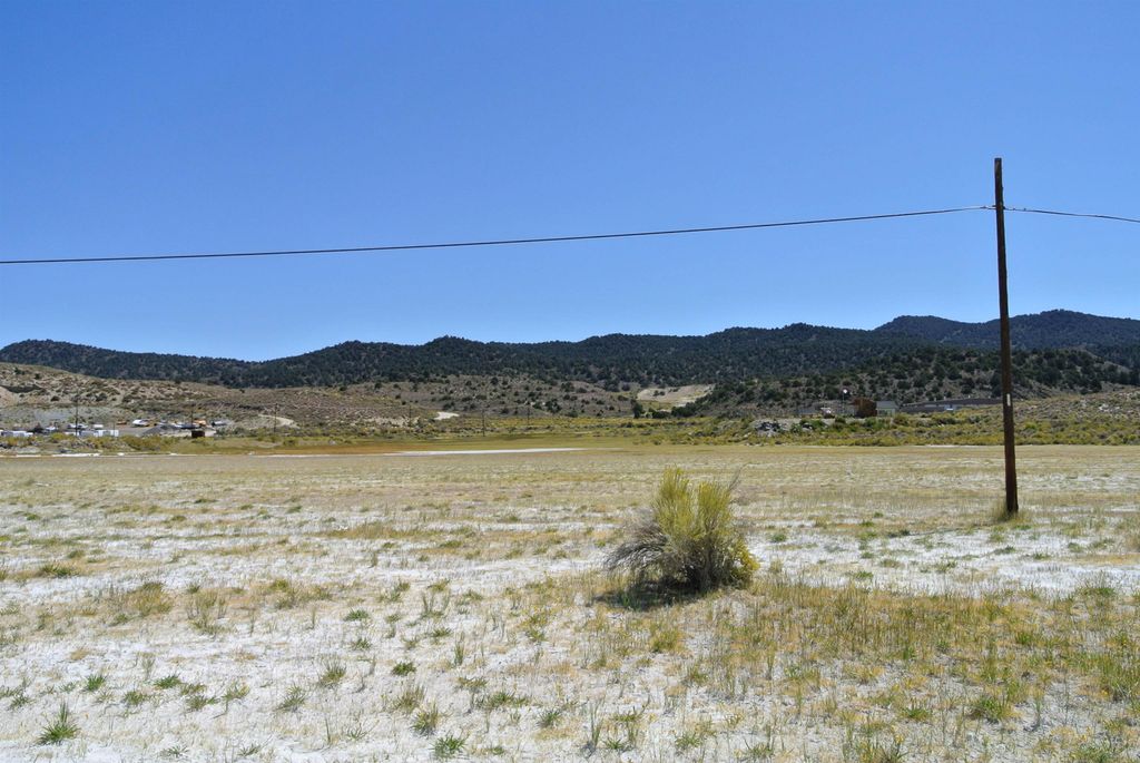 Photo of No Addresss Hwy 395 #6, Bridgeport, CA 93517 (MLS # 250620)