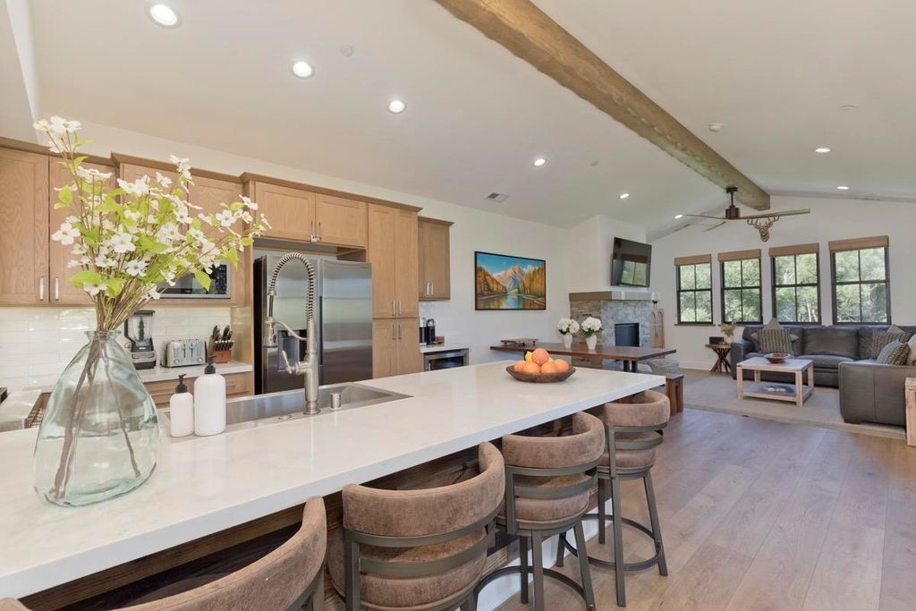Photo of 1601 Clear Creek Rd #1601, Mammoth Lakes, CA 93546 (MLS # 250610)
