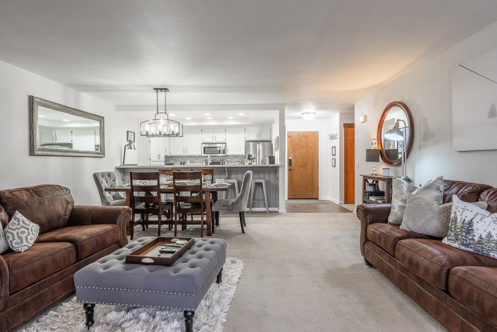 Photo of 435 Lakeview #91 Blvd, Mammoth Lakes, CA 93546 (MLS # 250540)
