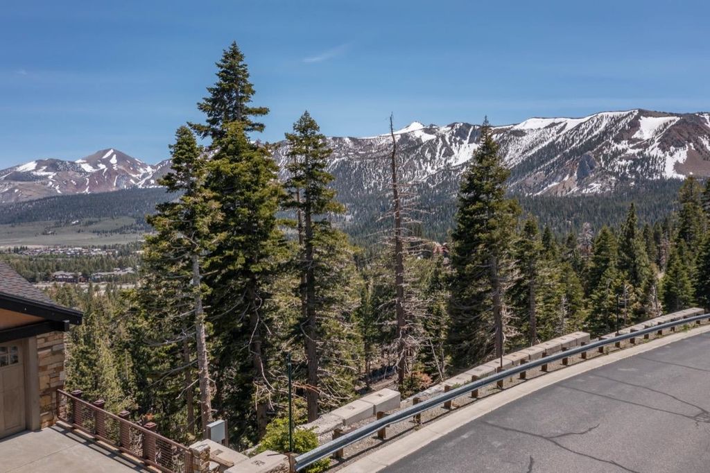 Photo of 33 Bridges Ln #16, Mammoth Lakes, CA 93546 (MLS # 230308)