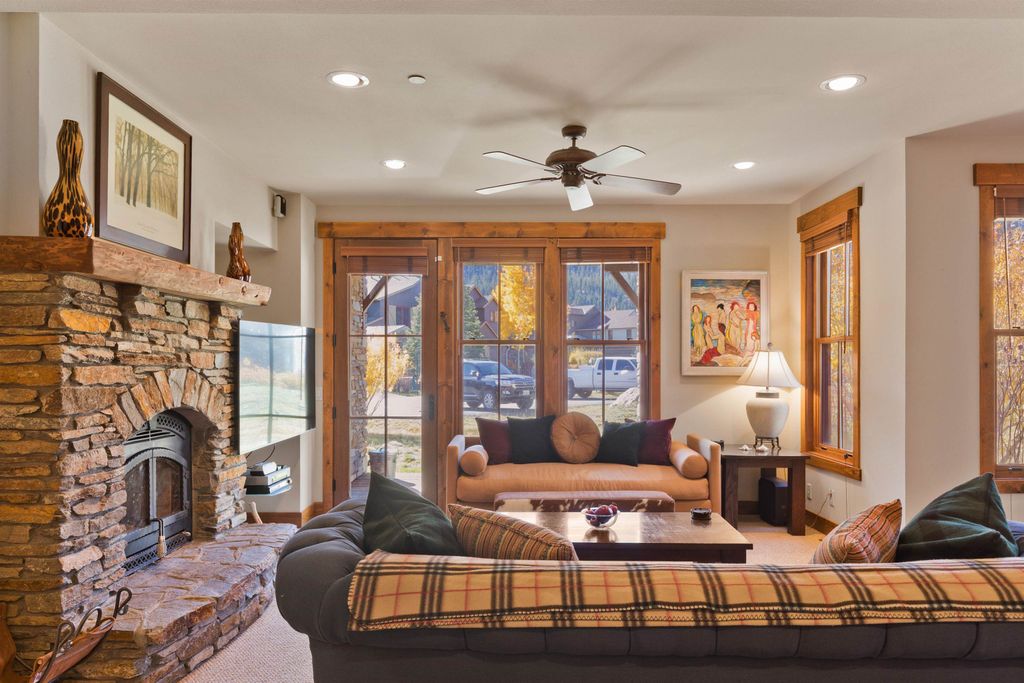 Photo of 1153 Red Peak Ln Dr #1153, Mammoth Lakes, CA 93546 (MLS # 250736)