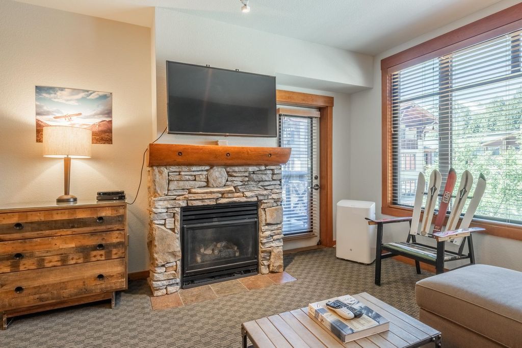 Photo of 6201 Minaret Road #2312, Mammoth Lakes, CA 93546 (MLS # 250472)