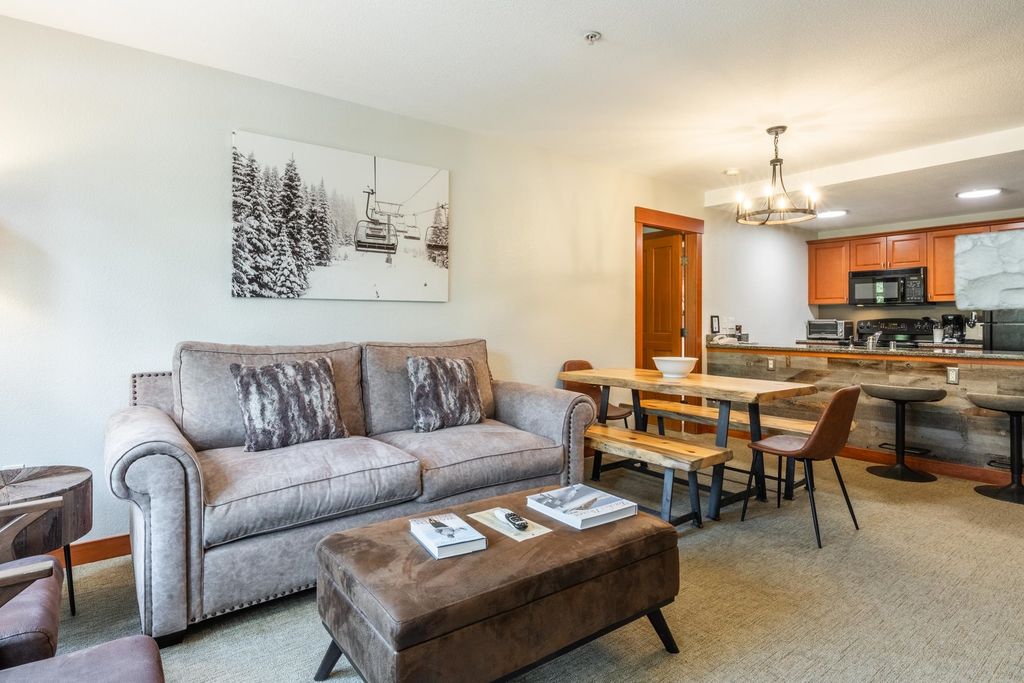 Photo of 1111 Forest Trl #1123, Mammoth Lakes, CA 93546 (MLS # 250417)