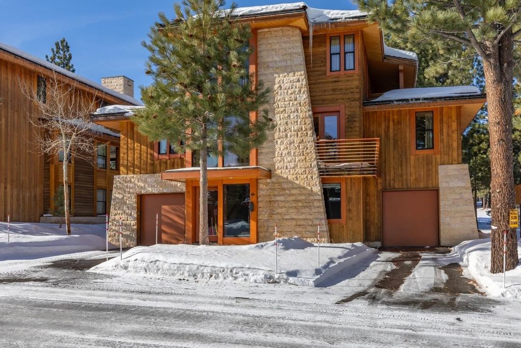 Photo of 540 Obsidian Pl #02-04, Mammoth Lakes, CA 93546 (MLS # 240758)