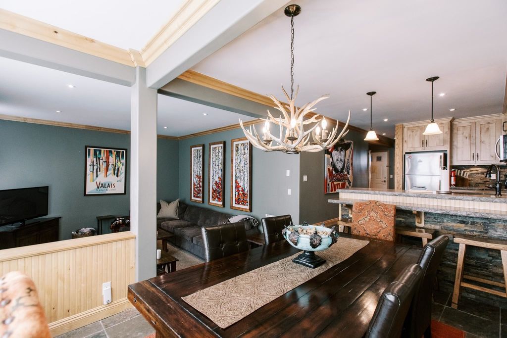 Photo of 826 Lakeview Blvd #592, Mammoth Lakes, CA 93546 (MLS # 250364)