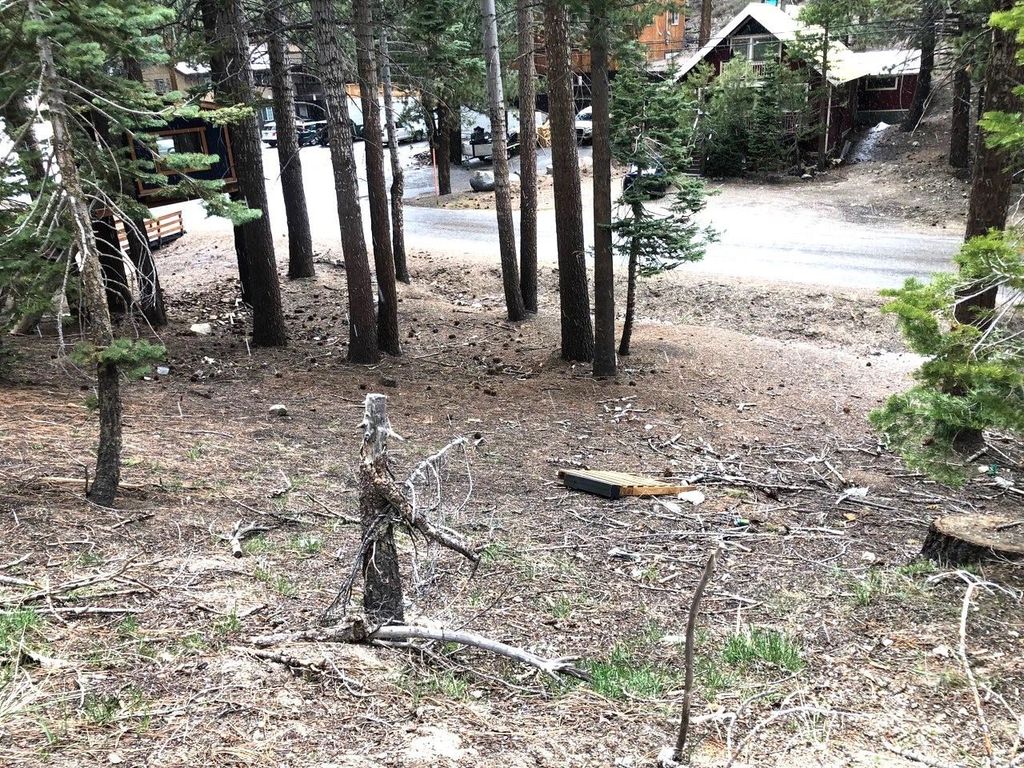 Photo of 3 Berner St. St #70, Mammoth Lakes, CA 93546 (MLS # 250334)