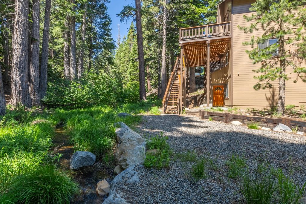 Photo of 2281 Old Mammoth Road, Mammoth Lakes, CA 93546 (MLS # 250436)