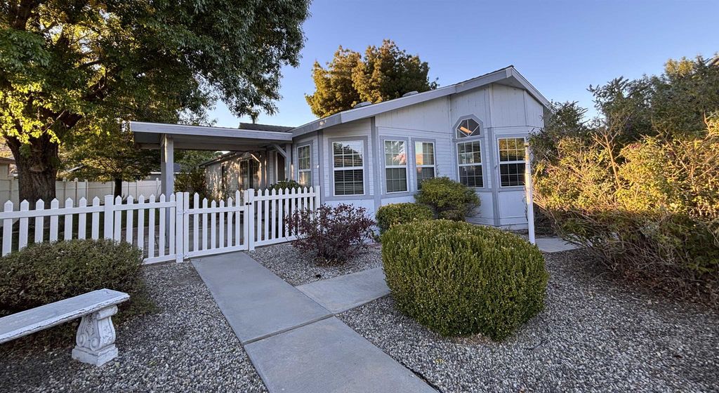 Photo of 105 Olivia Lane, Big Pine, CA 93513 (MLS # 250708)