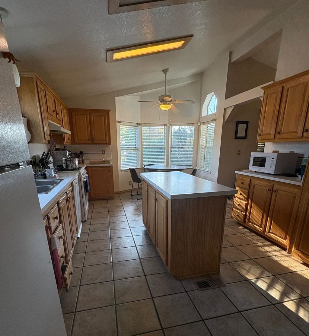 Photo of 105 Olivia Lane, Big Pine, CA 93513 (MLS # 250708)