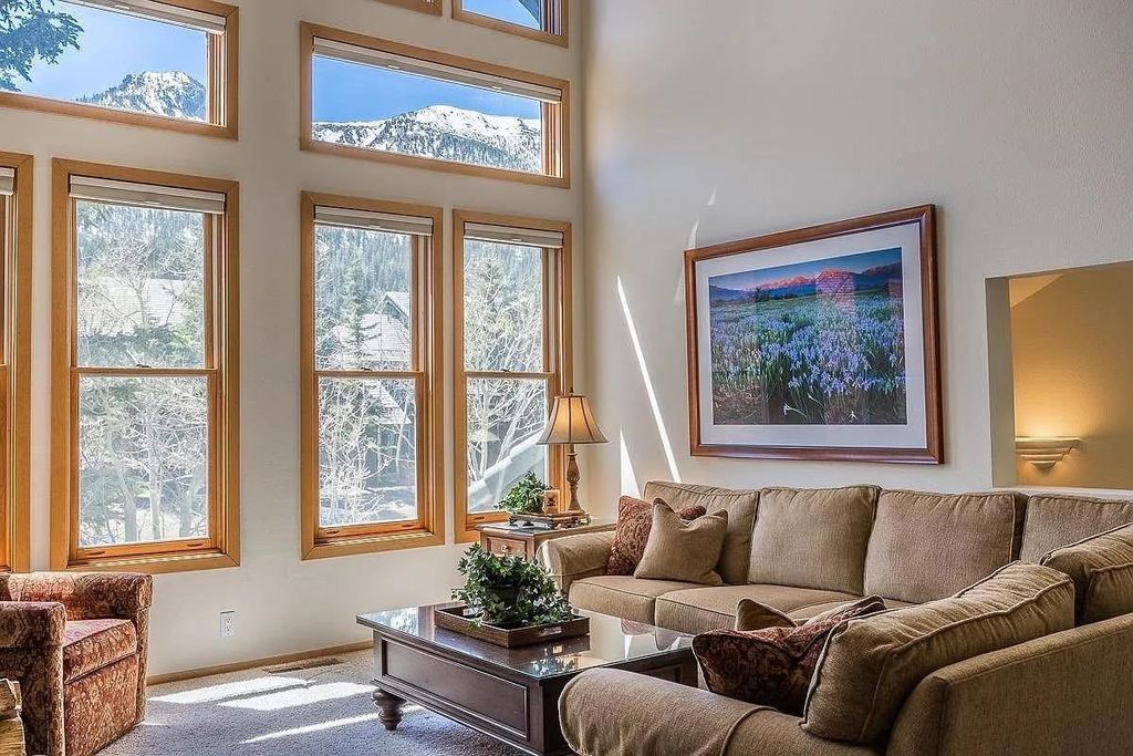 Photo of 880 Par Court #880, Mammoth Lakes, CA 93546 (MLS # 250415)
