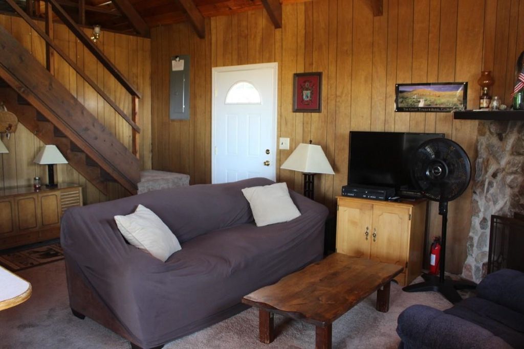Photo of 590 E. Mono Lake Dr, Lee Vining, CA 93541 (MLS # 250524)