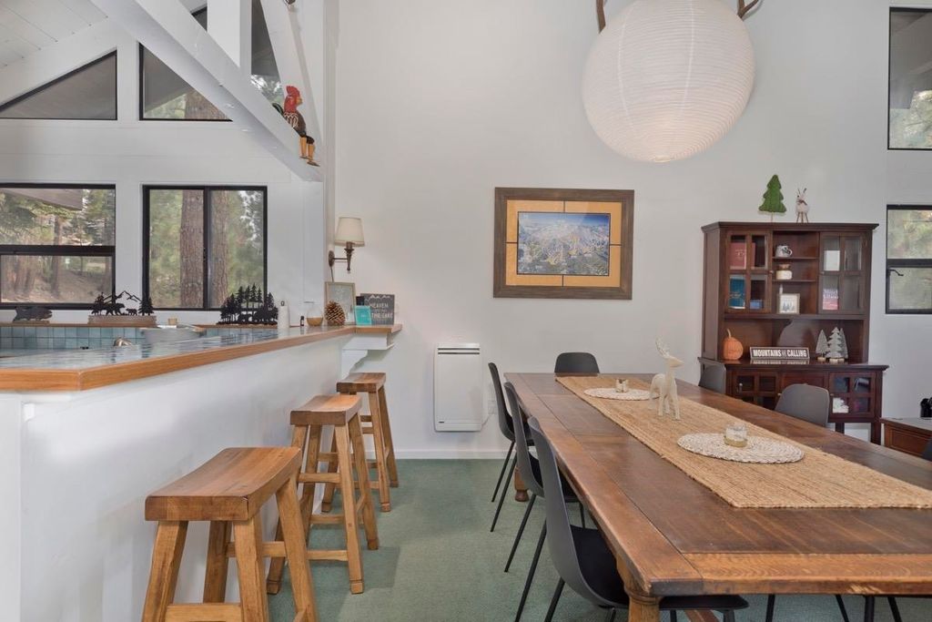 Photo of 98 Tyrol Lane #304, Mammoth Lakes, CA 93546 (MLS # 250648)