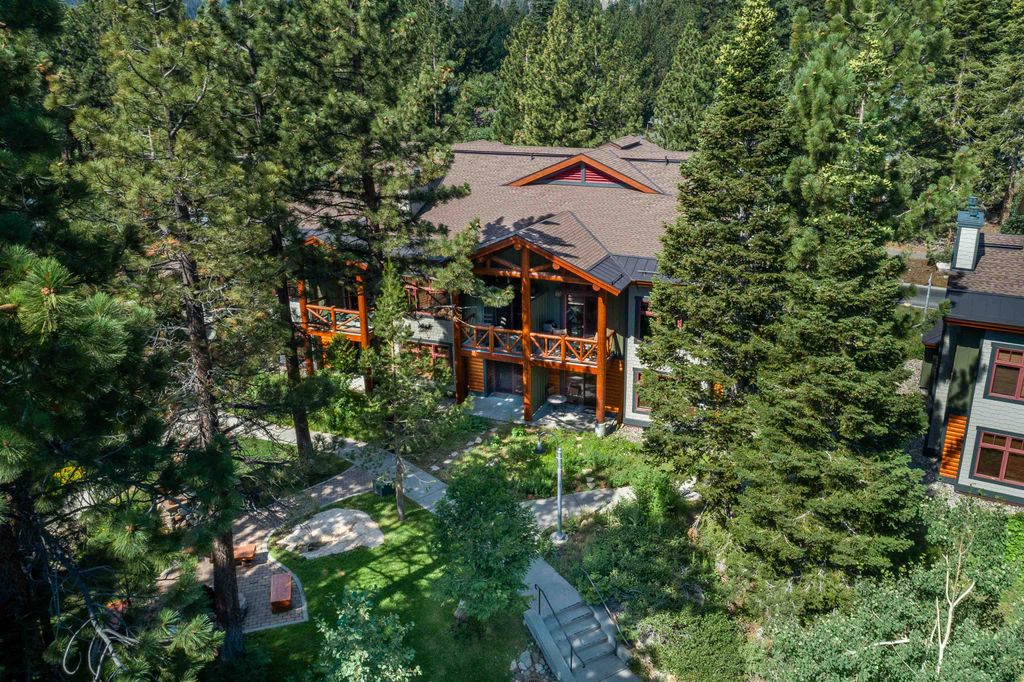 Photo of 2004 Lodestar Dr #12, Mammoth Lakes, CA 93546 (MLS # 250726)