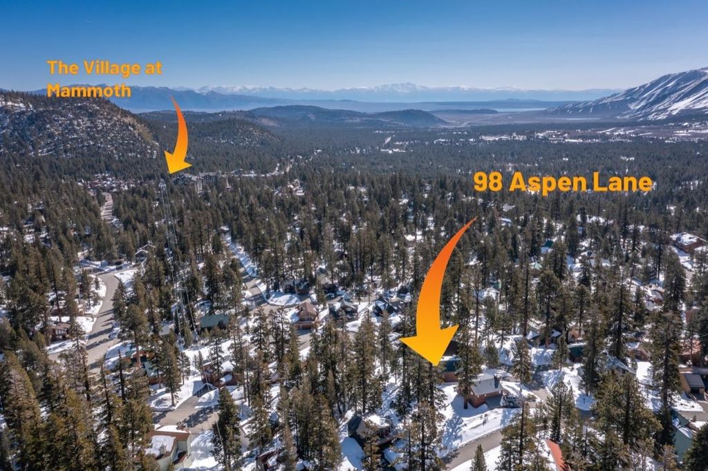 Photo of 98 Aspen Lane #9, Mammoth Lakes, CA 93546 (MLS # 250189)