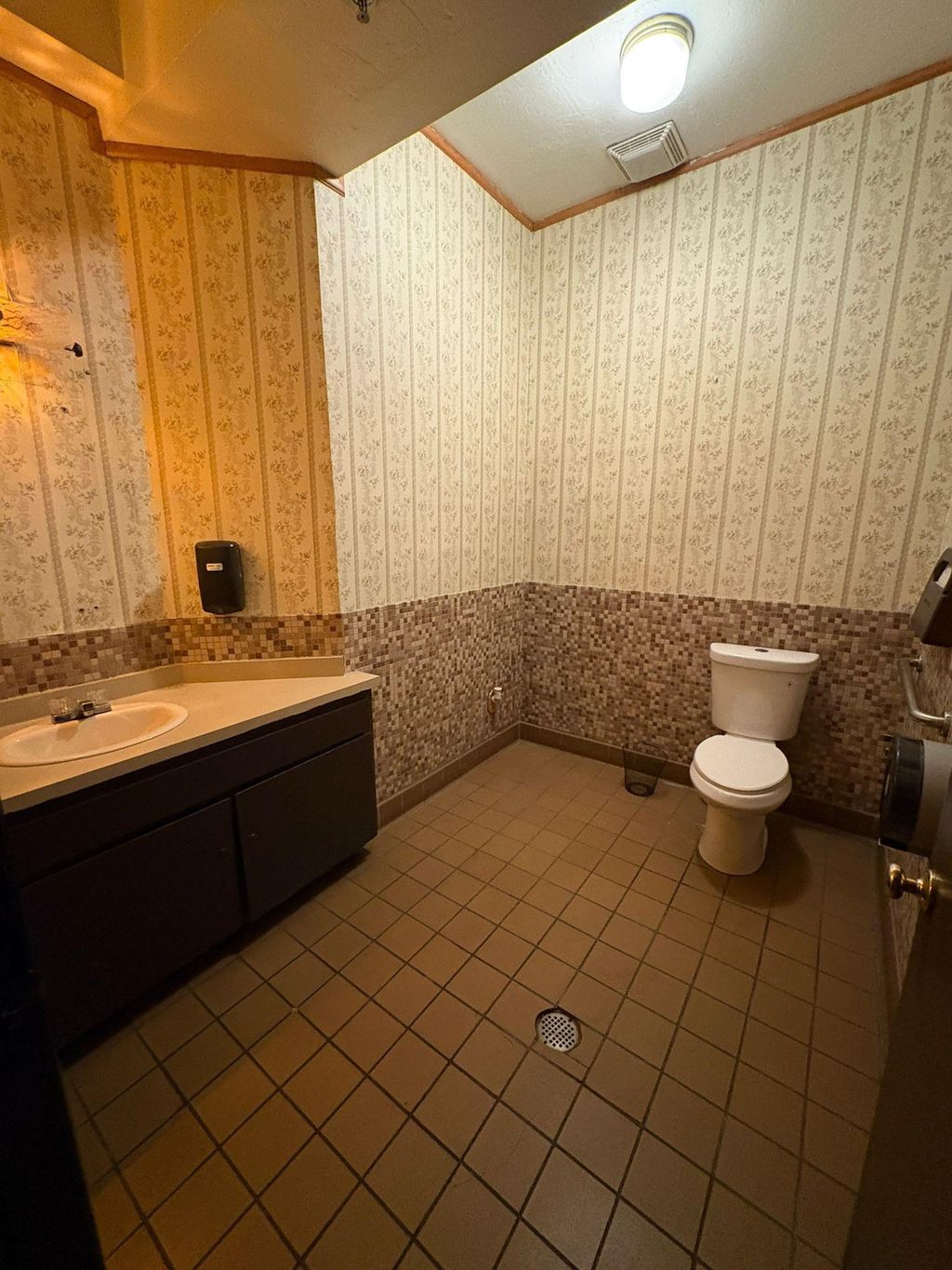 Photo of 549 Old Mammoth Road #1, Mammoth Lakes, CA 93546 (MLS # 250432)