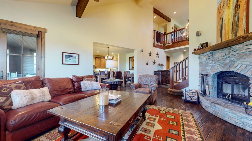 Photo of 1197 Pyramid Peak Dr #1197, Mammoth Lakes, CA 93546 (MLS # 250697)