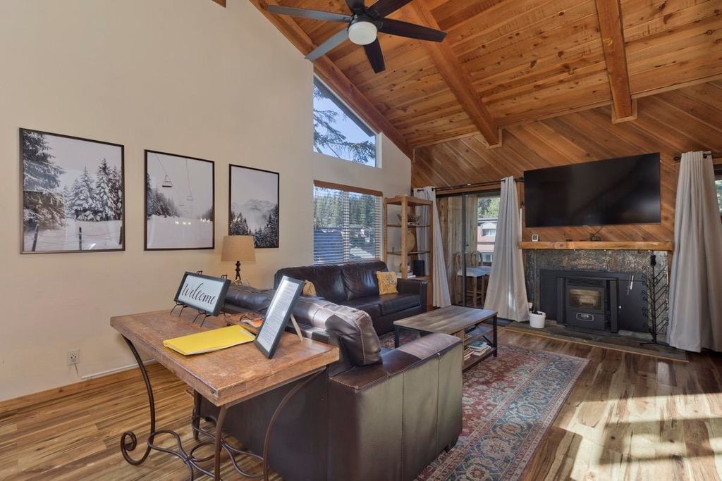 Photo of 175 Mammoth Slopes Drive #3, Mammoth Lakes, CA 93546 (MLS # 250735)