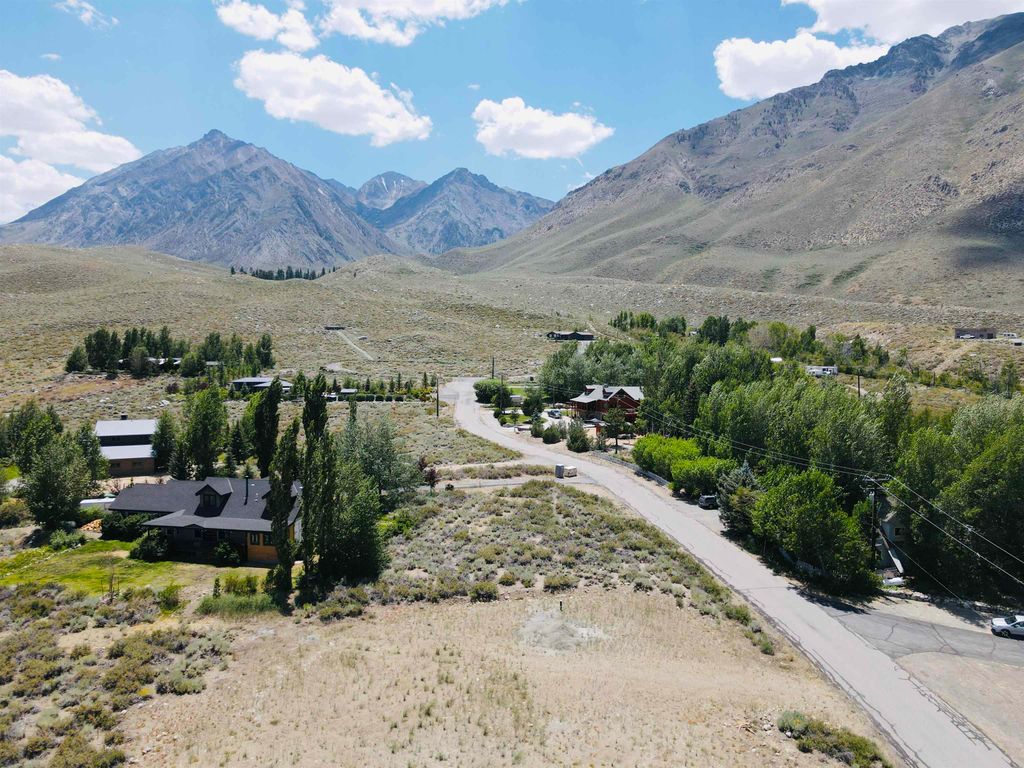Photo of 79 Gregory Ln #7, Mammoth Lakes, CA 93546 (MLS # 250550)