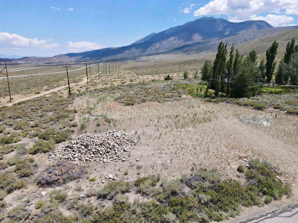 Photo of 79 Gregory Ln #7, Mammoth Lakes, CA 93546 (MLS # 250550)