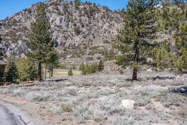 147 HIGHLAND DR, JUNE LAKE, CA 93529 - Image b2aa90cd1cfada4f45a45381097f0f73/4070098753