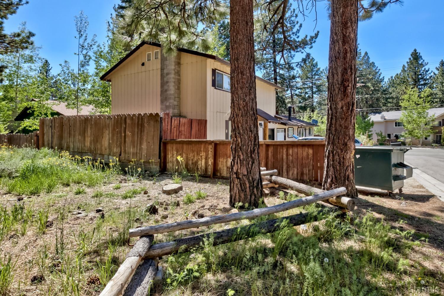 3808 Larch Avenue