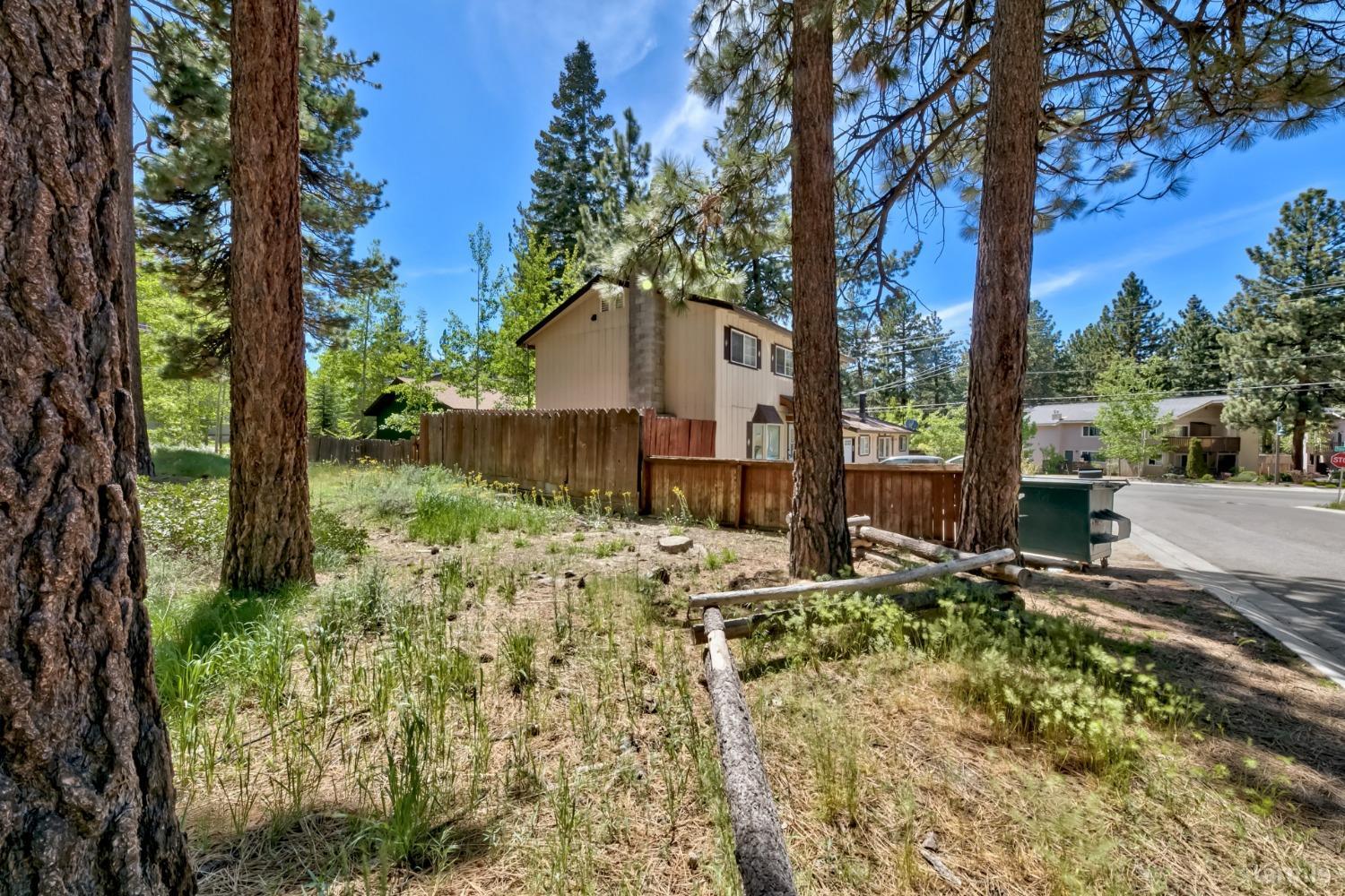 3808 Larch Avenue