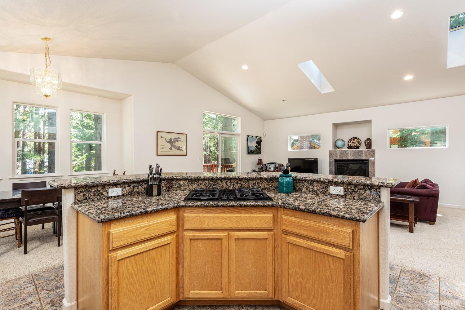 South Lake Tahoe, California 96150, United States, 3 Bedrooms Bedrooms, ,3 BathroomsBathrooms,Residential,Pending,50300