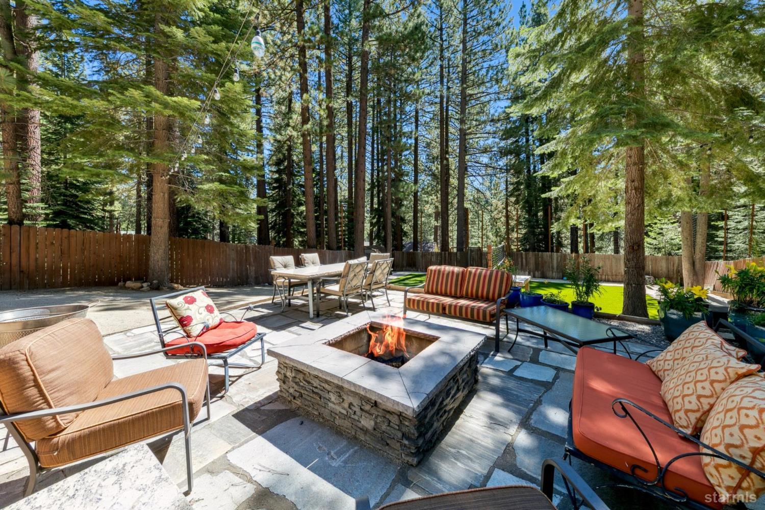 1575 Crystal Air Drive