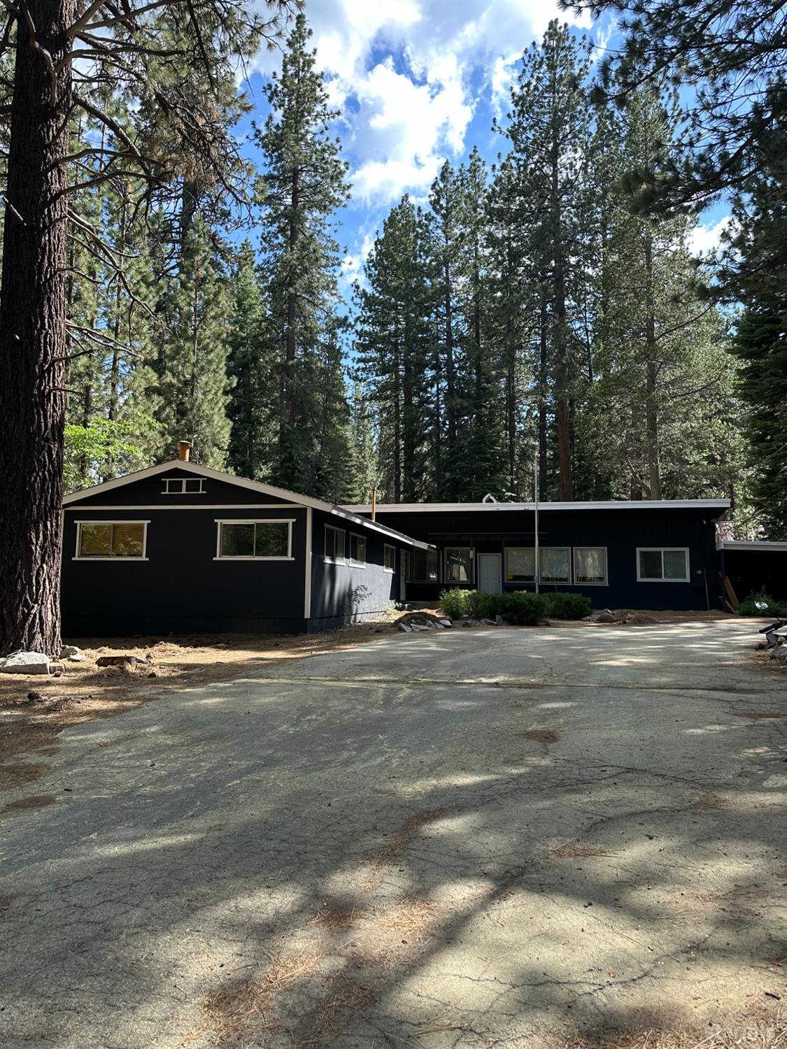 848 Glorene Avenue